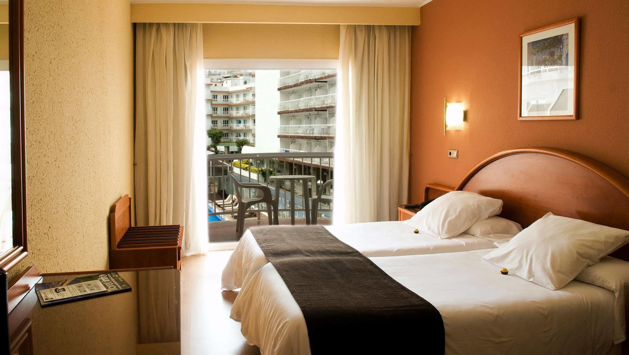Hotel Helios Lloret Lloret de Mar Exteriör bild